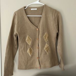 Intrama tan argyle cardigan sweater